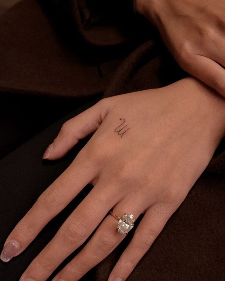 25 Minimalist Tattoo Ideas You’ll Pin Instantly — Tiny Ink Inspo You Need Now